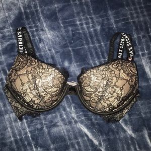 VS Very Sexy Lightly Lined Lace bra